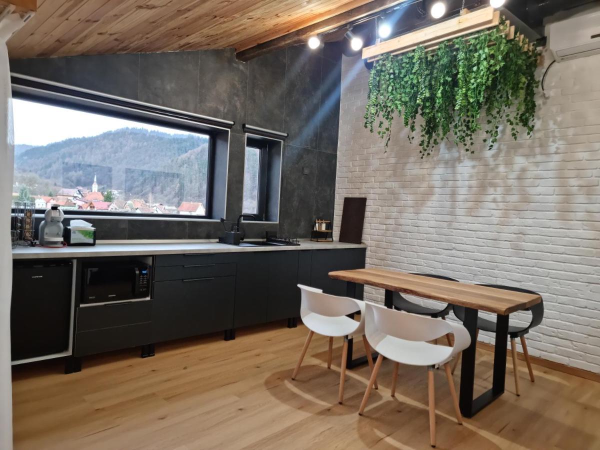 Casa Chiper - Attic Apartment With View Брашов Екстериор снимка