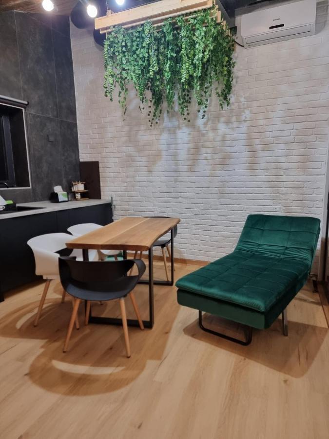 Casa Chiper - Attic Apartment With View Брашов Екстериор снимка