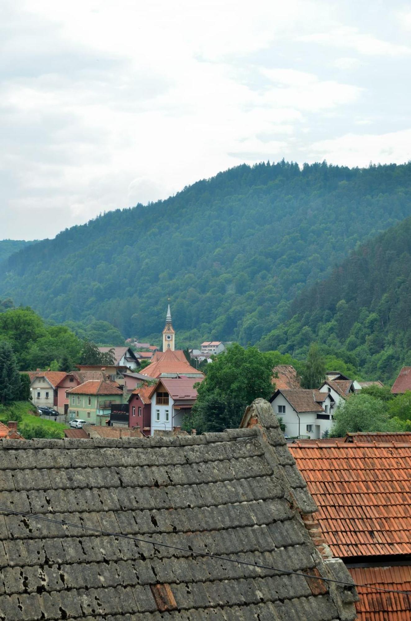 Casa Chiper - Attic Apartment With View Брашов Екстериор снимка